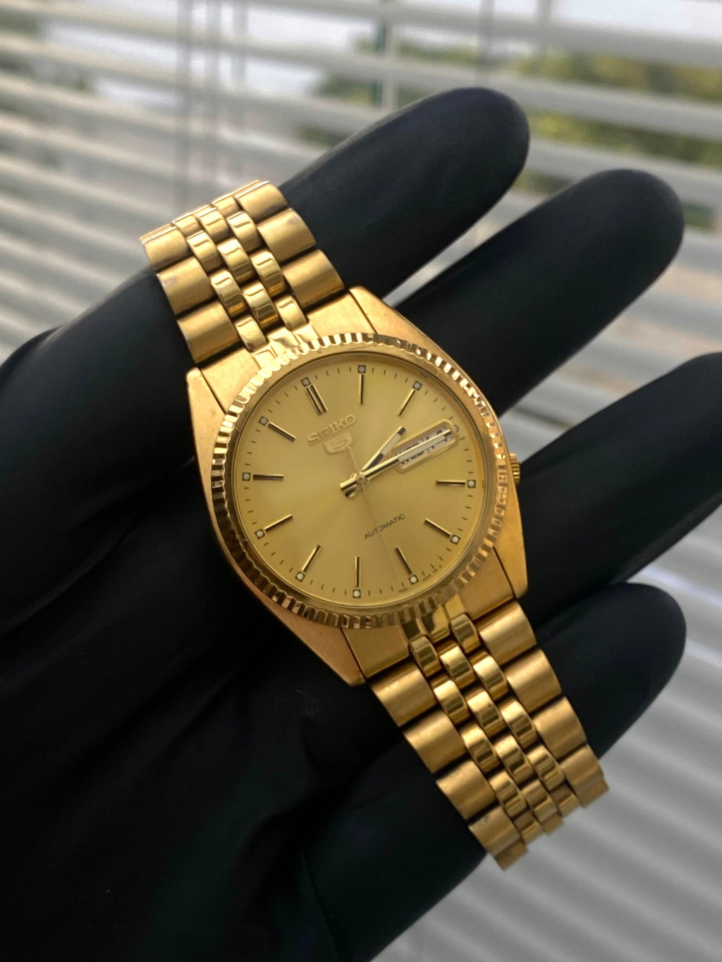SEIKO SNXJ94 Gold